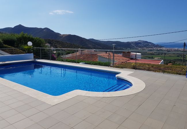 Villa in Rosas / Roses - Ref. can48