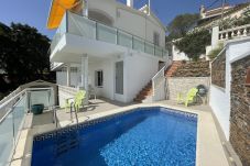 Townhouse in Rosas / Roses - Ref. Hue14